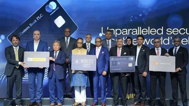 বিশ্বের প্রথম বায়োমেট্রিক মেটাল ক্রেডিট কার্ড চালু বাংলাদেশে!